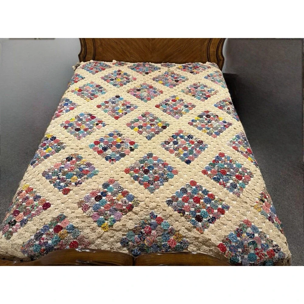 Antique Yo Yo Quilt Diamond Pattern Large Queen/small King 92” X 96” Scalloped